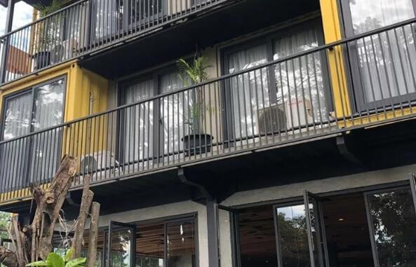 濟(jì)南大小門牙景區(qū)住人集裝箱房度假酒店 濟(jì)南大小門牙景區(qū)住人集裝箱房度假酒店